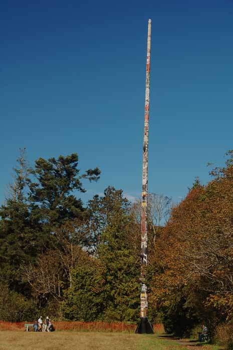 totem pole Beacon Hill Park